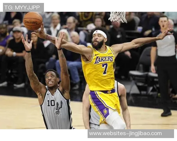 2010年湖人与马刺季后赛对决回顾及精彩瞬间分析