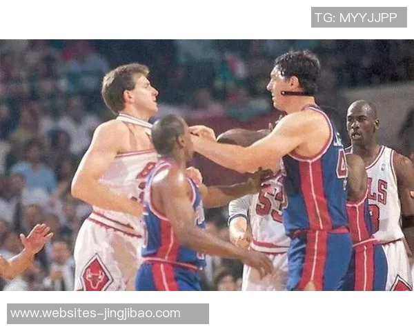 1990年公牛与活塞经典对决全场录像回顾与精彩瞬间分析
